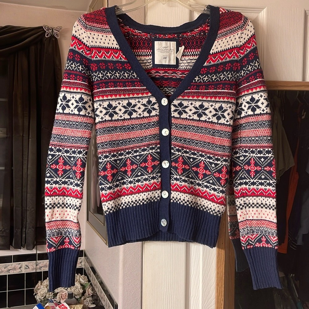 EUC H&M limited edition holiday sweater Sz XSP